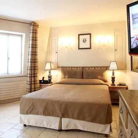 Albe Bastille Hotel 3*