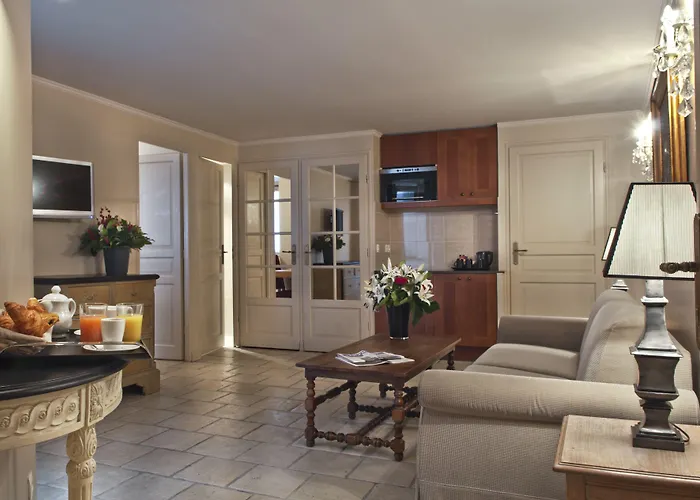 Hotel Albe Bastille 3*