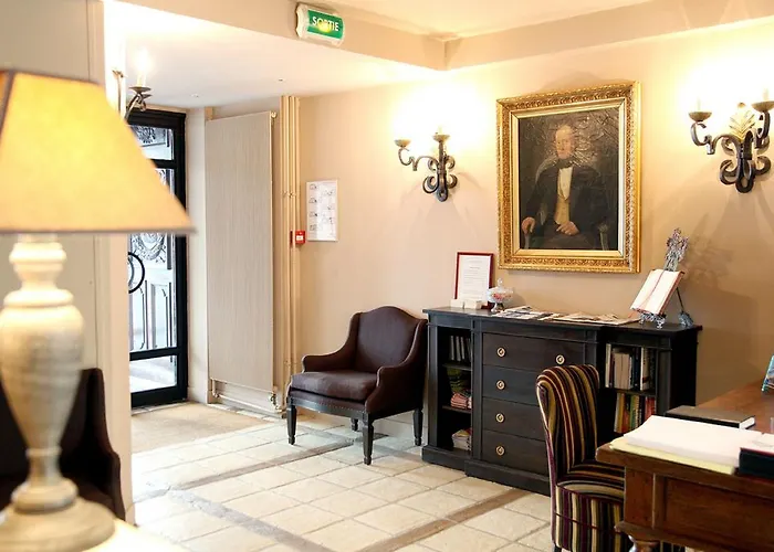 Hotel Albe Bastille 3*