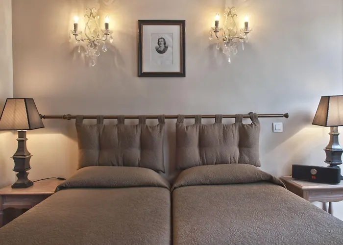 מלון Albe Bastille 3*