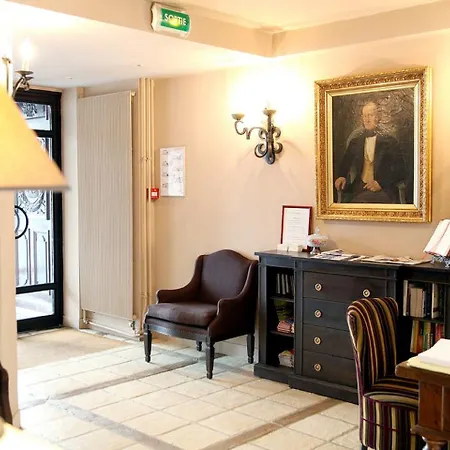 Hotel Albe Bastille 3*